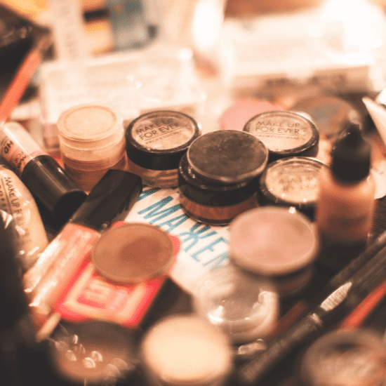 Indenização por exigência padrão estético